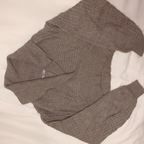 Tiger of Sweden Sweater. High cut SweaterSize M. - Picture 2 of 5